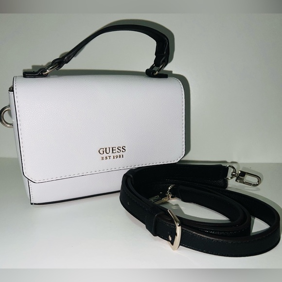 Guess hand bag - Picture 1 of 5